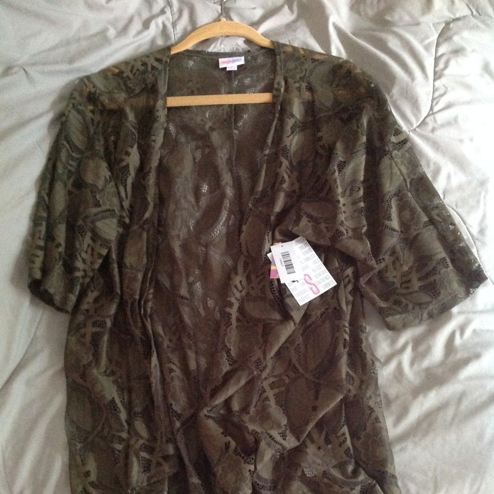 Lularoe NWT Forest Green Lindsay Size Small